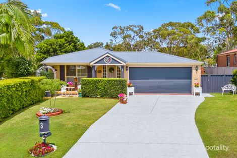 Property photo of 3 Delavia Drive Lake Munmorah NSW 2259