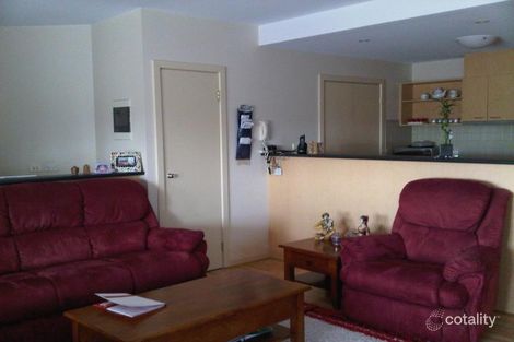 Property photo of 23/1-13 Gatehouse Drive Kensington VIC 3031