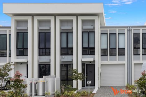 8 Birch Ave, Mount Annan, NSW 2567