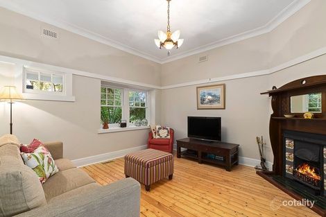 Property photo of 33 Fairfield Avenue Camberwell VIC 3124