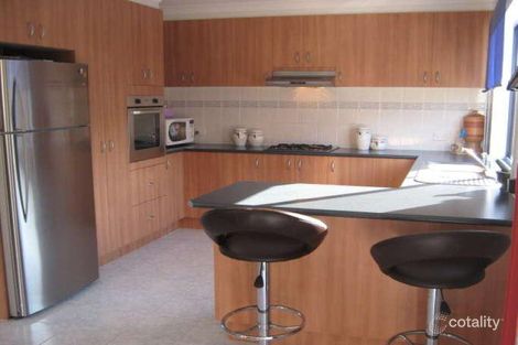 Property photo of 64 Lockwood Drive Roxburgh Park VIC 3064