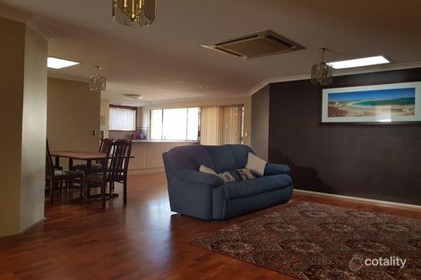 16 Bamboore Cres, Wanneroo, WA 6065