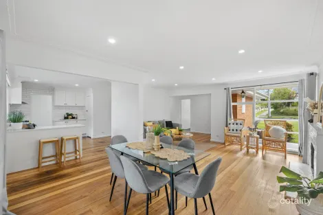 Property photo of 61 Bona Vista Road Bayswater VIC 3153