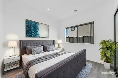 Property photo of 15 Mudrooroo Circuit Kalkallo VIC 3064
