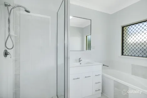 Property photo of 19 Thornbill Close Kelso QLD 4815