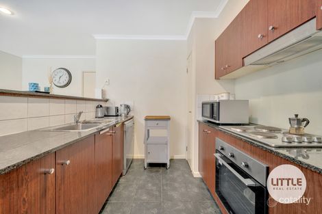 Property photo of 3 Ribbony Walk Maribyrnong VIC 3032