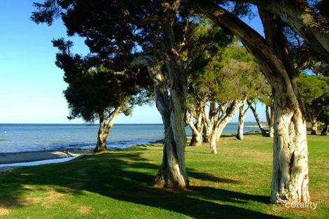 Property photo of 6 Everingham Place Dunsborough WA 6281