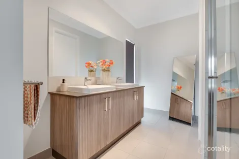 Property photo of 64 Longacre Road Wirlinga NSW 2640