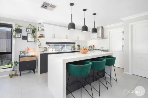 Property photo of 41 Elegante Road Winter Valley VIC 3358