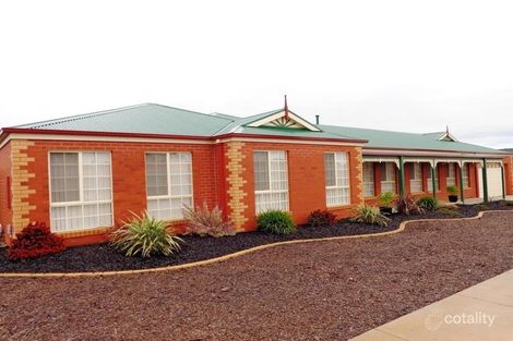 8 Erin Ct, Maiden Gully, VIC 3551