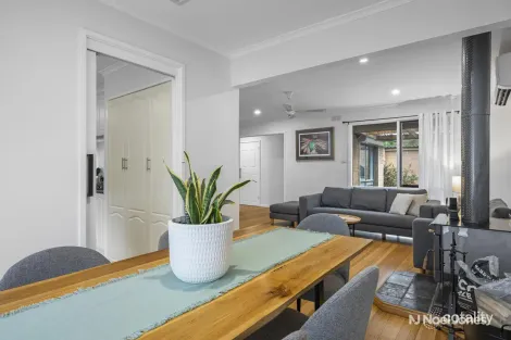 Property photo of 46 Barclay Avenue Croydon VIC 3136