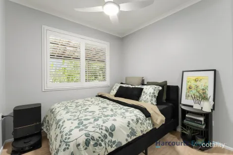 Property photo of 19 Strathallen Drive Boronia Heights QLD 4124