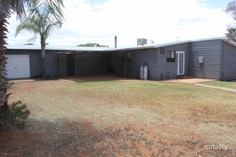 Property photo of 27 Everlasting Crescent Kambalda West WA 6442