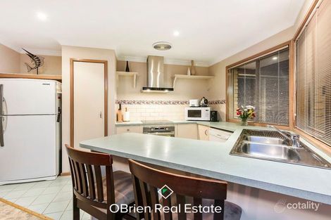 Property photo of 1 Buderim Retreat Berwick VIC 3806