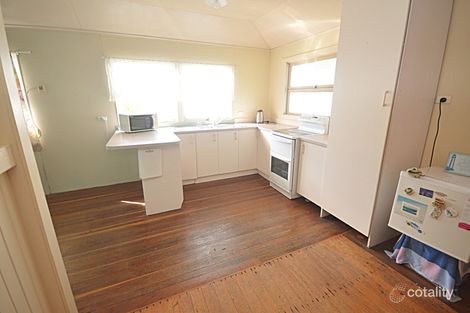 Property photo of 24 Pulgul Street Urangan QLD 4655