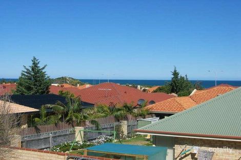 Property photo of 10 Honiara Way Mindarie WA 6030