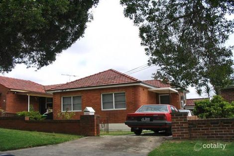 38 Vivienne St, Kingsgrove, NSW 2208