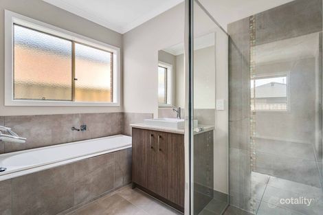 Property photo of 8 Kakadu Drive Wyndham Vale VIC 3024