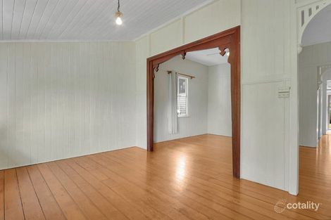 146 Fairfield Rd, Fairfield, QLD 4103