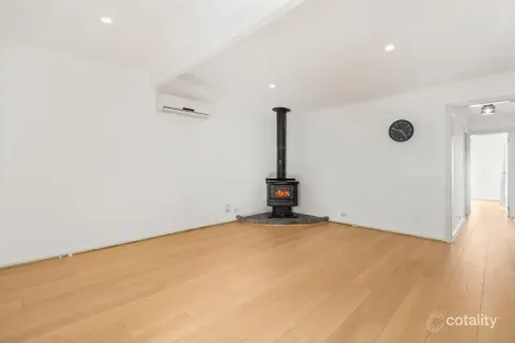 Property photo of 64 Centenary Street Seaford VIC 3198