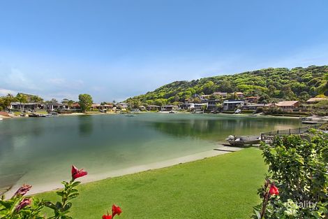 Property photo of 10 Captains Way Banora Point NSW 2486