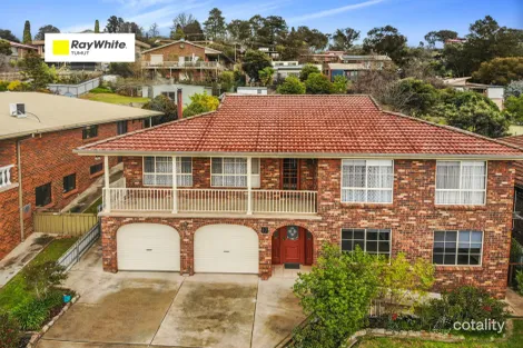 17 Hassett St, Tumut, NSW 2720