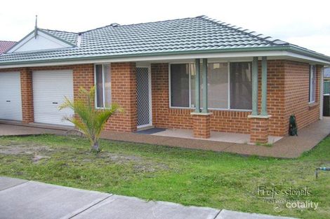 5 Albatross Ave, Cameron Park, NSW 2285