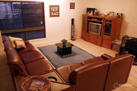 Property photo of 8 Tingha Place Algester QLD 4115