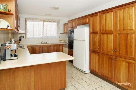 Property photo of 5 Atheldene Drive Glen Waverley VIC 3150