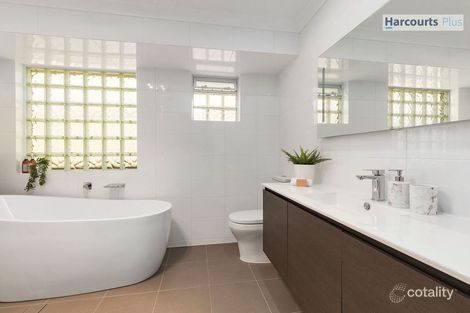 Property photo of 15 Brett Crescent Hallett Cove SA 5158