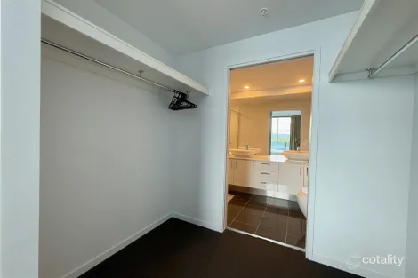 Property photo of 2908/5 Harbour Side Court Biggera Waters QLD 4216