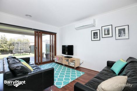 Property photo of 15 Glenbrae Street Craigieburn VIC 3064