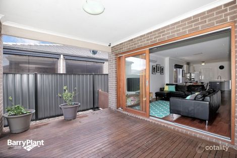 Property photo of 15 Glenbrae Street Craigieburn VIC 3064