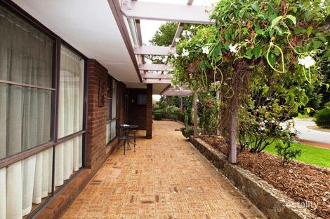 Property photo of 4 Wood Court Lesmurdie WA 6076
