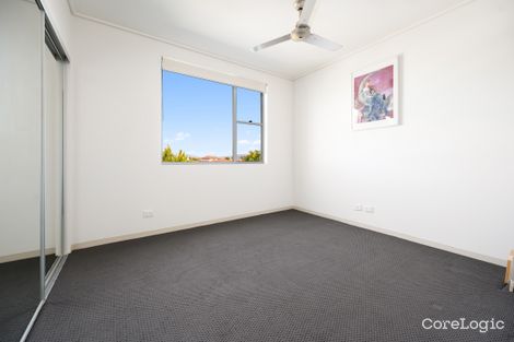 Property photo of 231/66 Sickle Avenue Hope Island QLD 4212