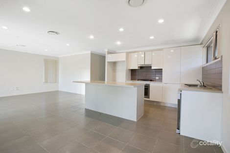Property photo of 12 Yatay Street Rural View QLD 4740