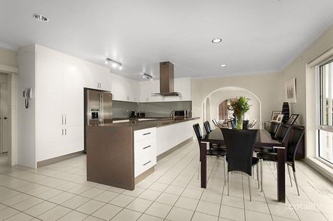 Property photo of 7 Surrey Drive Keilor East VIC 3033