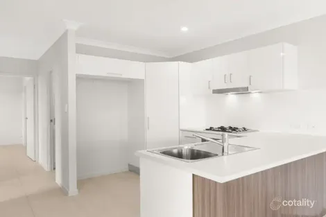 Property photo of 26 Yumbabulla Green Smithfield QLD 4878