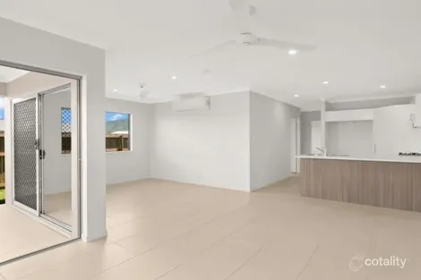 Property photo of 26 Yumbabulla Green Smithfield QLD 4878