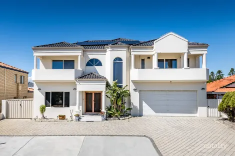 Property photo of 4 Delgado Parade Iluka WA 6028