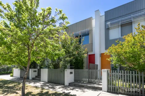 28 Dobikin St, Crace, ACT 2911