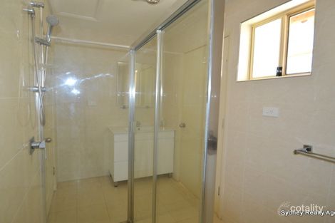 Property photo of 25 Lorikeet Crescent Green Valley NSW 2168