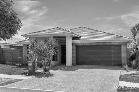 Property photo of 31 Dune Drive Fern Bay NSW 2295