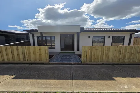 Property photo of 296 Rix Road Officer VIC 3809