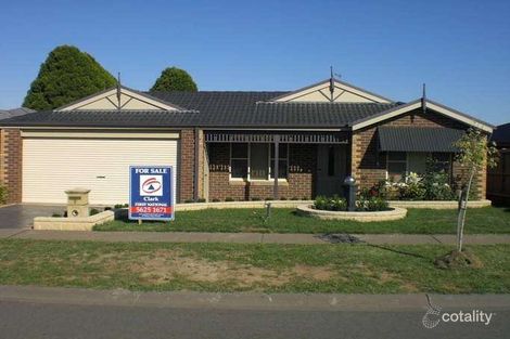 9 Lyndhurst Sq, Drouin, VIC 3818