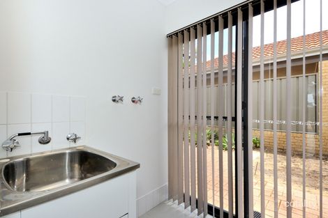 Property photo of 24/1 Mariners Cove Drive Dudley Park WA 6210