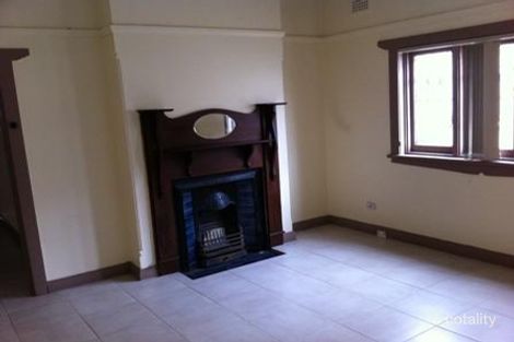 8 Liney Ave, Clemton Park, NSW 2206