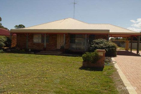 51 Noreena Ave, Golden Bay, WA 6174