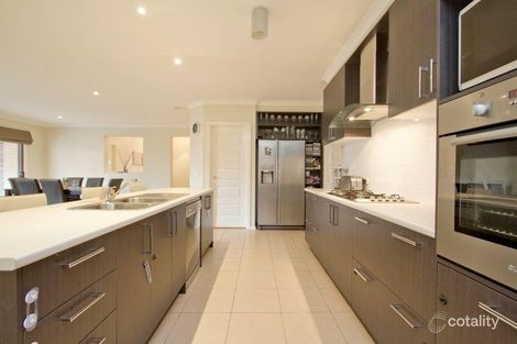 Property photo of 18 Sky Way Carrum Downs VIC 3201