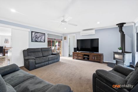 Property photo of 11 Cassandra Close Hunterview NSW 2330